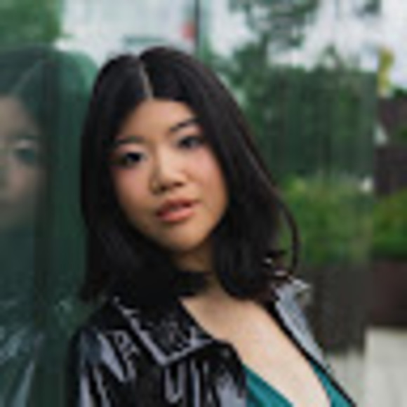 Meet your Posher, Celine - Picture 1 of 1